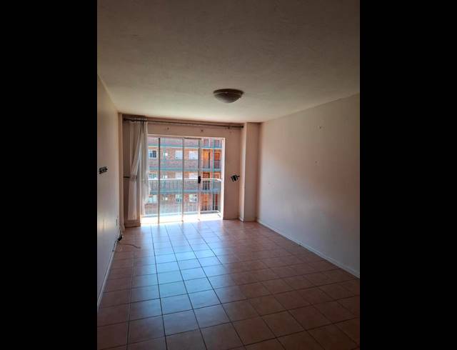 2 BEDROOM PROPERTY TO RENT IN DIE HOEWES